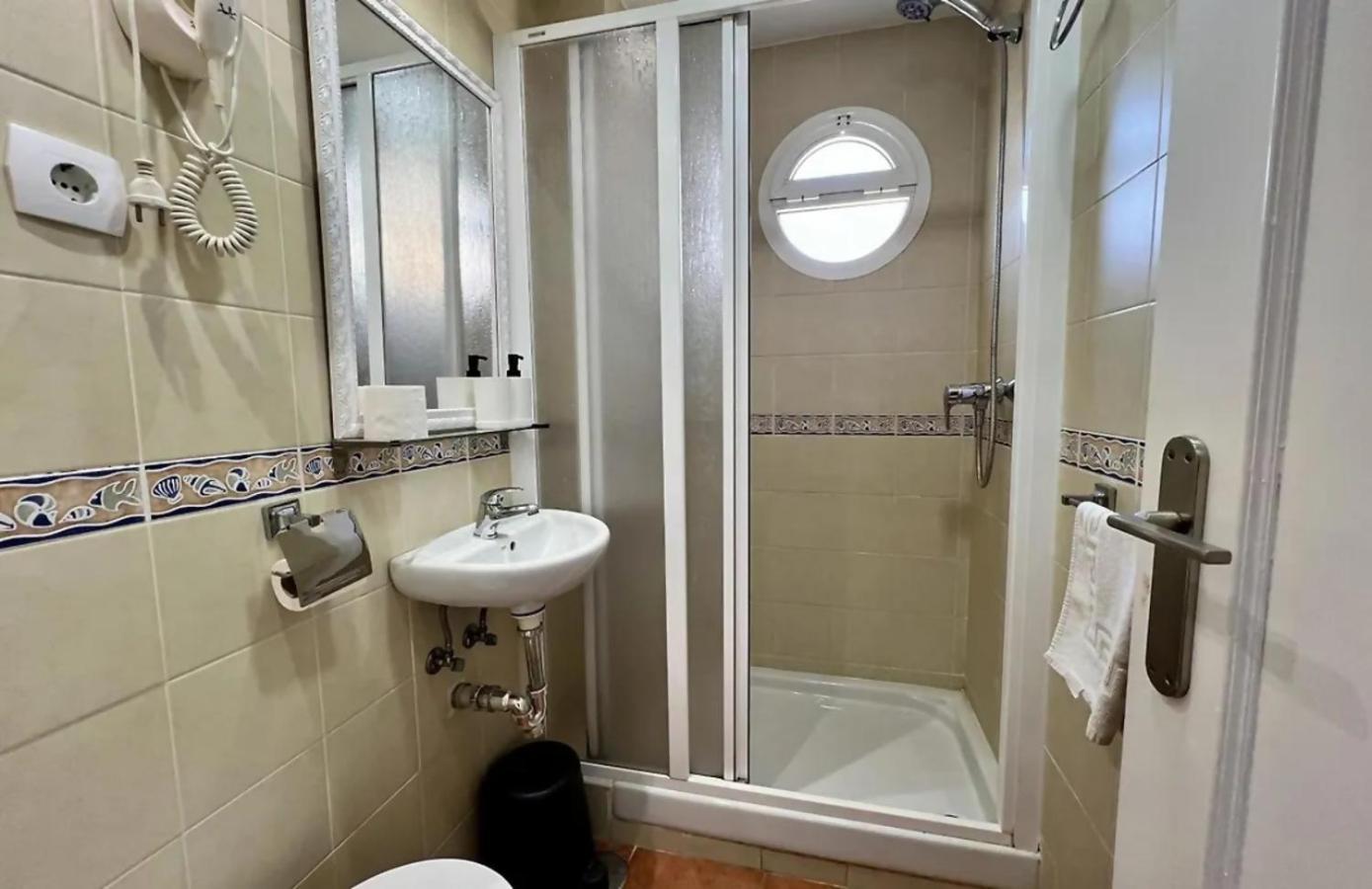 El Rincon De La Carihuela Apartment Торемолинос Екстериор снимка